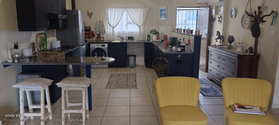 2 Bedroom Property for Sale in Hartenbos Central Western Cape